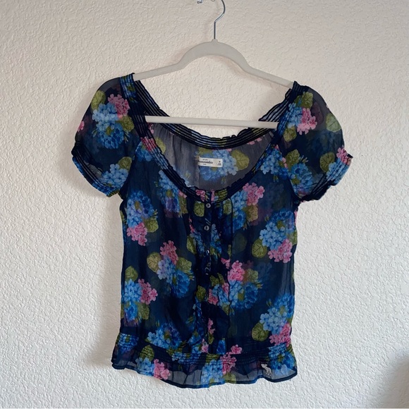 Abercrombie Floral Top - Picture 1 of 2
